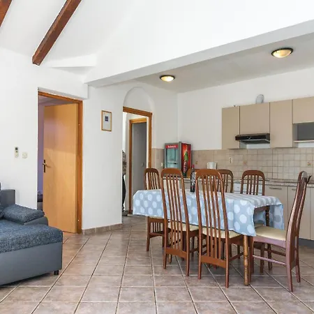 Seven Bedroom Holiday In Holiday home Vodice